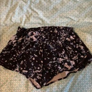 Lululemon tracker shorts